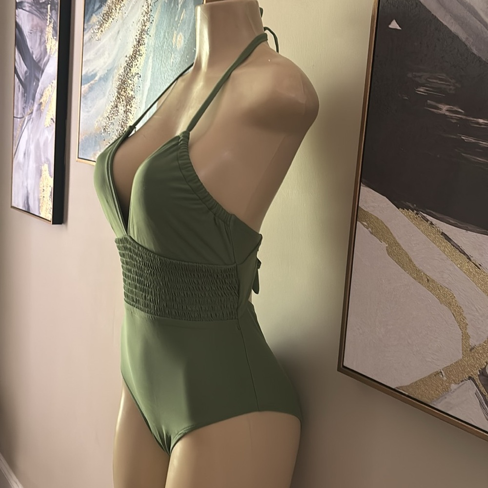 Green Halter One-Piece Swimsuit - Picture 6 of 7